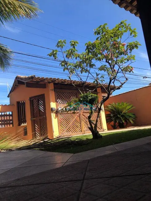 Foto 2 de Casa com 3 quartos à venda, 527m2 em Jardim Mariléa, Rio Das Ostras - RJ