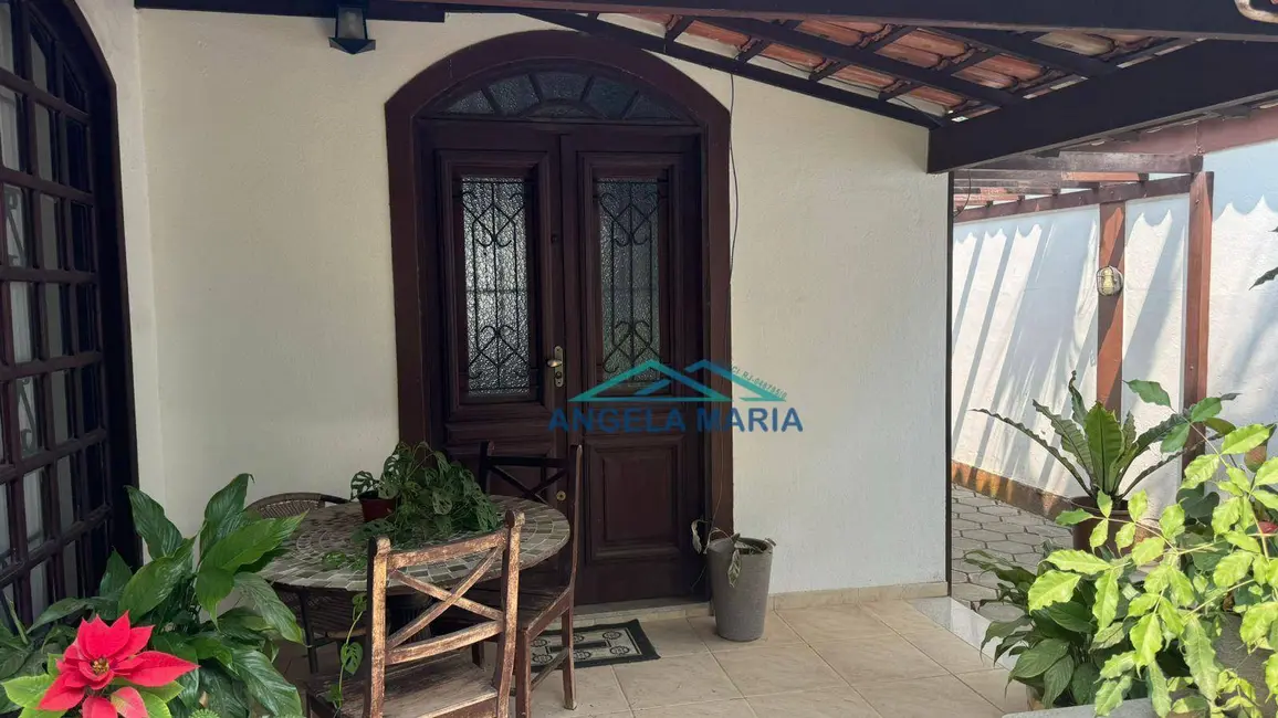 Foto 9 de Casa com 3 quartos à venda, 550m2 em Jardim Mariléa, Rio Das Ostras - RJ