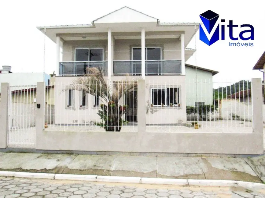 Foto 1 de Casa com 4 quartos à venda, 360m2 em Cachoeira do Bom Jesus, Florianopolis - SC