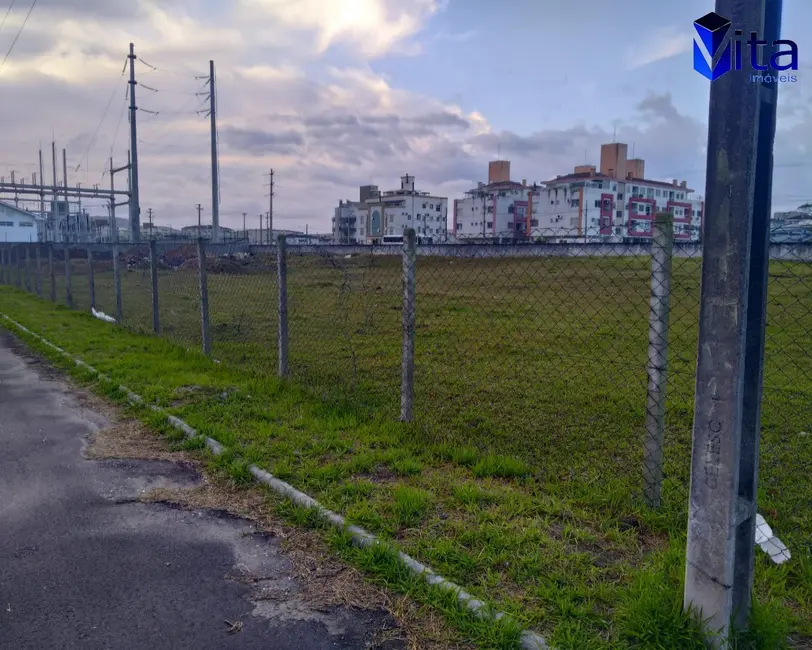 Foto 1 de Terreno / Lote à venda, 1501m2 em Florianopolis - SC