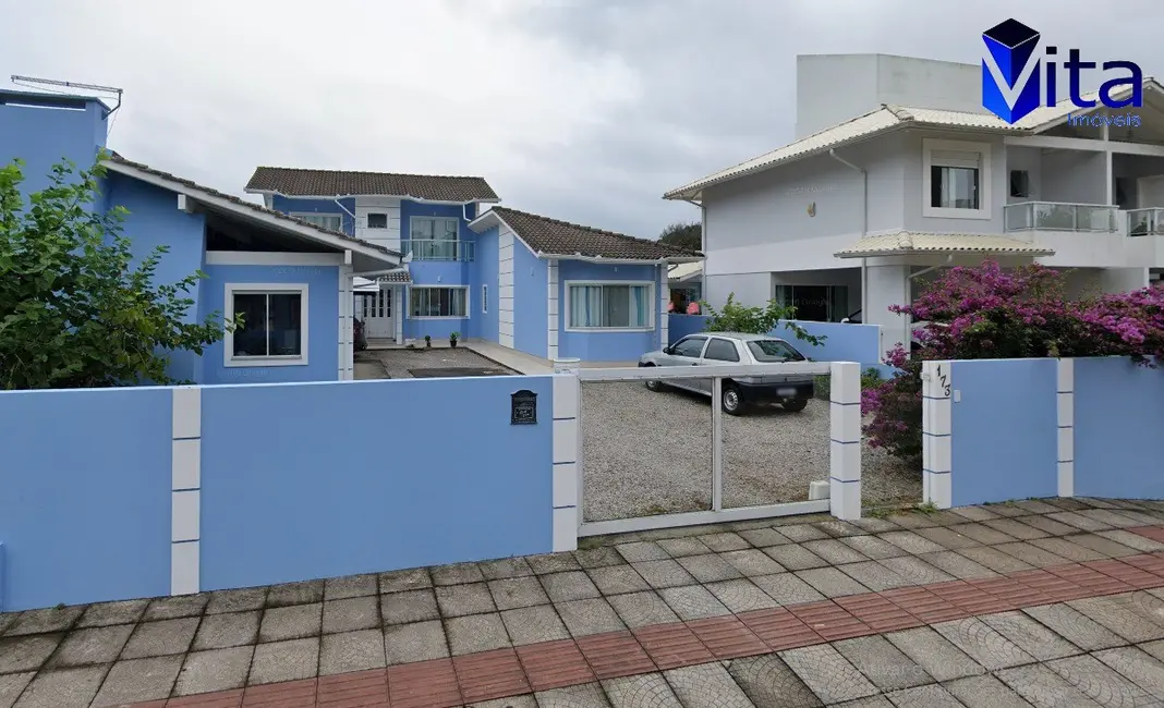 Foto 1 de Casa com 5 quartos à venda, 200m2 em Canasvieiras, Florianopolis - SC
