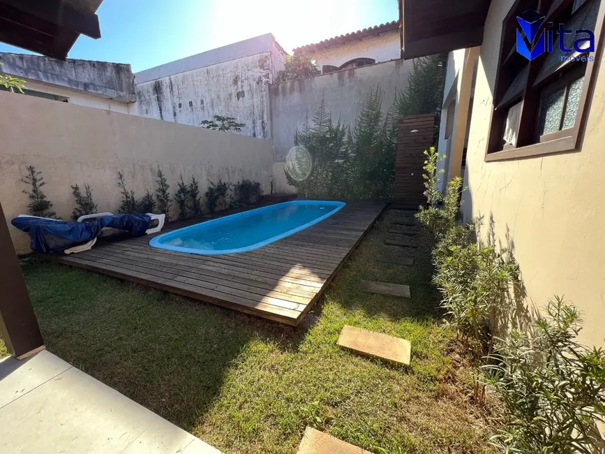 Casa com 3 quartos para alugar, 120m2 em Cachoeira do Bom Jesus, Florianopolis - SC - imagem 2 Foto 2 de Casa com 3 quartos para alugar, 120m2 em Cachoeira do Bom Jesus, Florianopolis - SC
