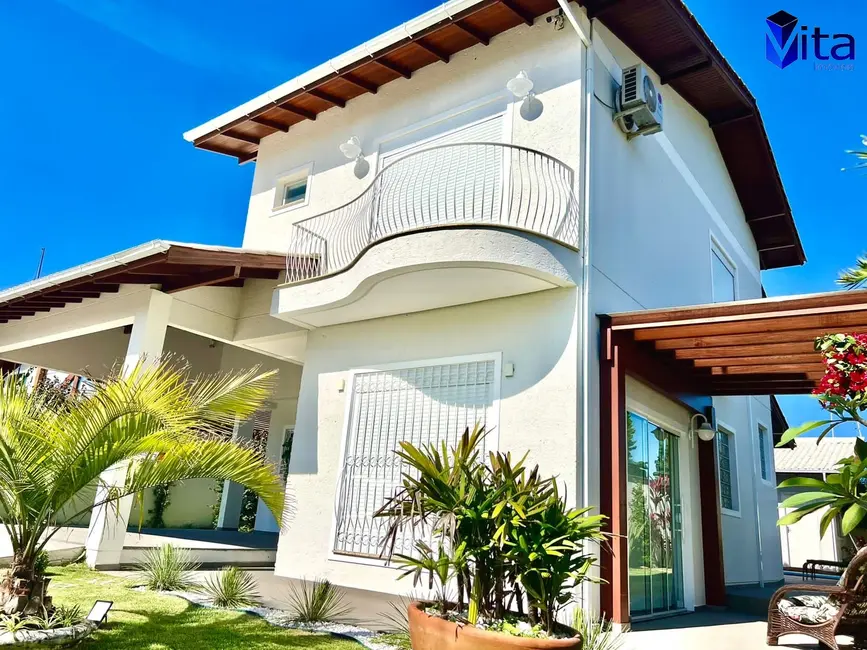 Foto 1 de Casa com 3 quartos à venda, 450m2 em Ingleses do Rio Vermelho, Florianopolis - SC