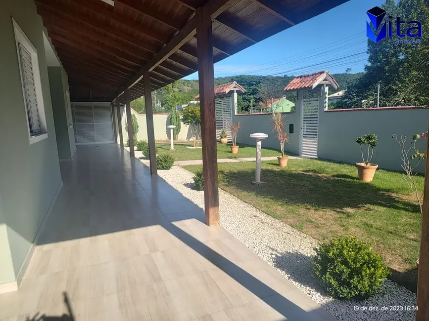 Casa com 3 quartos para alugar, 450m2 em Cachoeira do Bom Jesus, Florianopolis - SC - imagem 3 Foto 3 de Casa com 3 quartos para alugar, 450m2 em Cachoeira do Bom Jesus, Florianopolis - SC