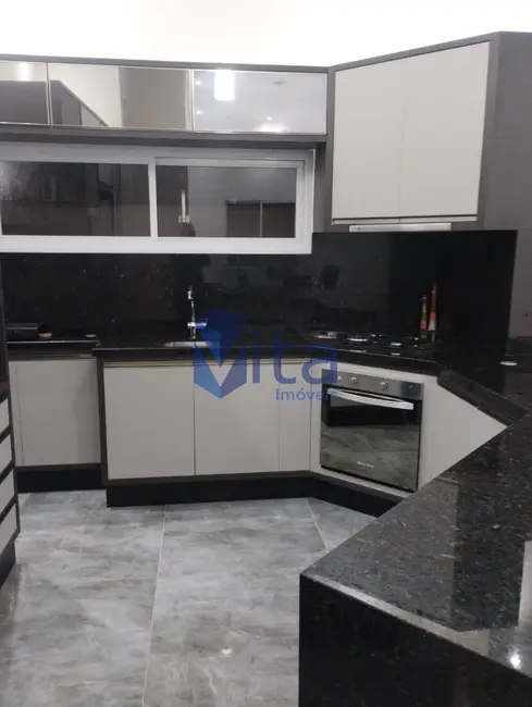 Casa com 3 quartos para alugar, 450m2 em Cachoeira do Bom Jesus, Florianopolis - SC - imagem 5 Foto 5 de Casa com 3 quartos para alugar, 450m2 em Cachoeira do Bom Jesus, Florianopolis - SC