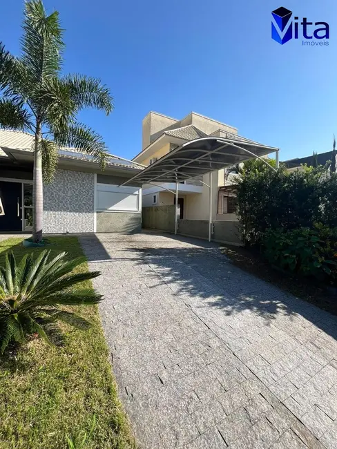 Casa com 3 quartos à venda, 134m2 em Cachoeira do Bom Jesus, Florianopolis - SC - imagem 3 Foto 3 de Casa com 3 quartos à venda, 134m2 em Cachoeira do Bom Jesus, Florianopolis - SC