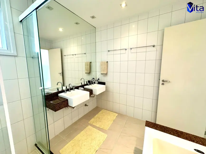 Apartamento com 4 quartos para alugar, 224m2 em Cachoeira do Bom Jesus, Florianopolis - SC - imagem 7 Foto 7 de Apartamento com 4 quartos para alugar, 224m2 em Cachoeira do Bom Jesus, Florianopolis - SC