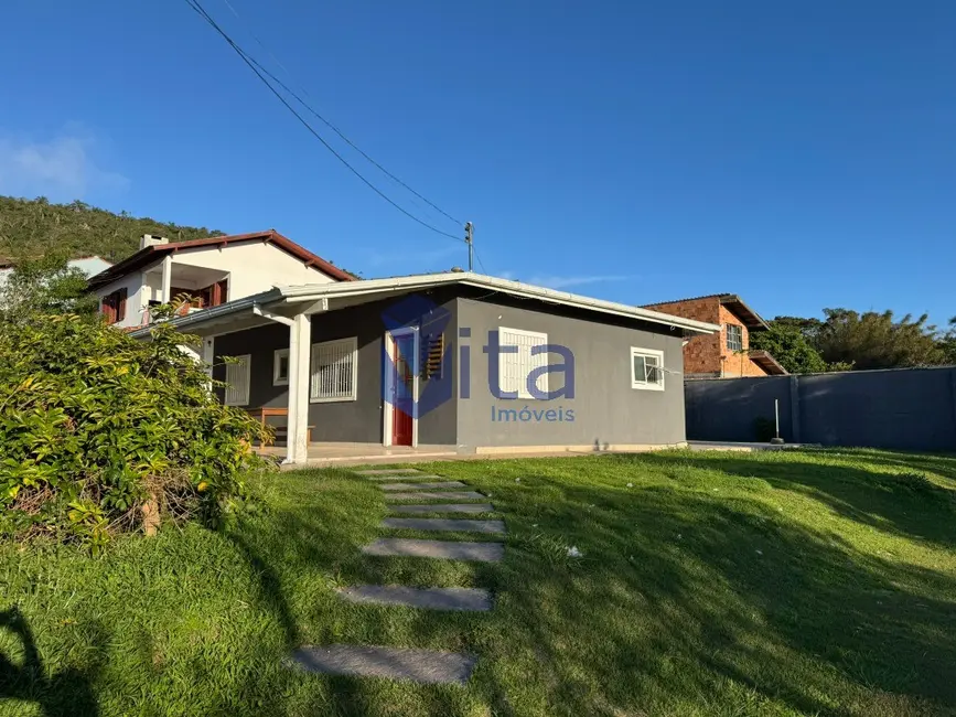 Casa com 3 quartos para alugar, 120m2 em Cachoeira do Bom Jesus, Florianopolis - SC - imagem 1 Foto 1 de Casa com 3 quartos para alugar, 120m2 em Cachoeira do Bom Jesus, Florianopolis - SC