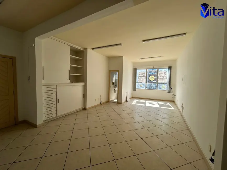 Foto 7 de Sala Comercial à venda e para alugar, 52m2 em Estreito, Florianopolis - SC