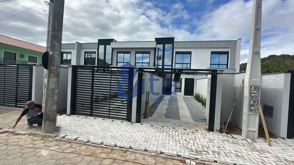 Foto 1 de Casa com 2 quartos à venda, 82m2 em Cachoeira do Bom Jesus, Florianopolis - SC