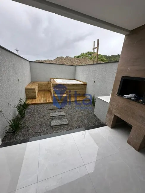 Foto 2 de Casa com 2 quartos à venda, 82m2 em Cachoeira do Bom Jesus, Florianopolis - SC