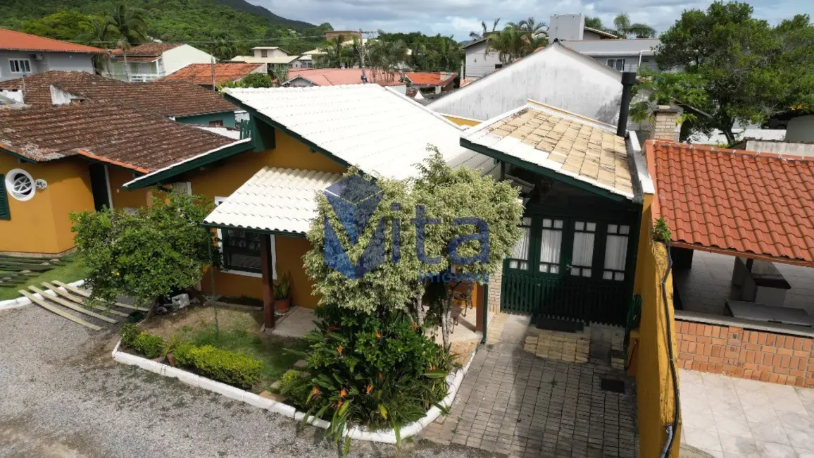 Foto 1 de Casa de Condomínio com 2 quartos à venda, 80m2 em Ponta das Canas, Florianopolis - SC