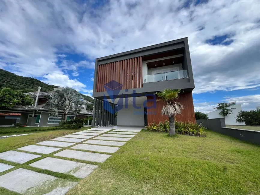 Foto 3 de Casa com 4 quartos à venda, 303m2 em Cachoeira do Bom Jesus, Florianopolis - SC