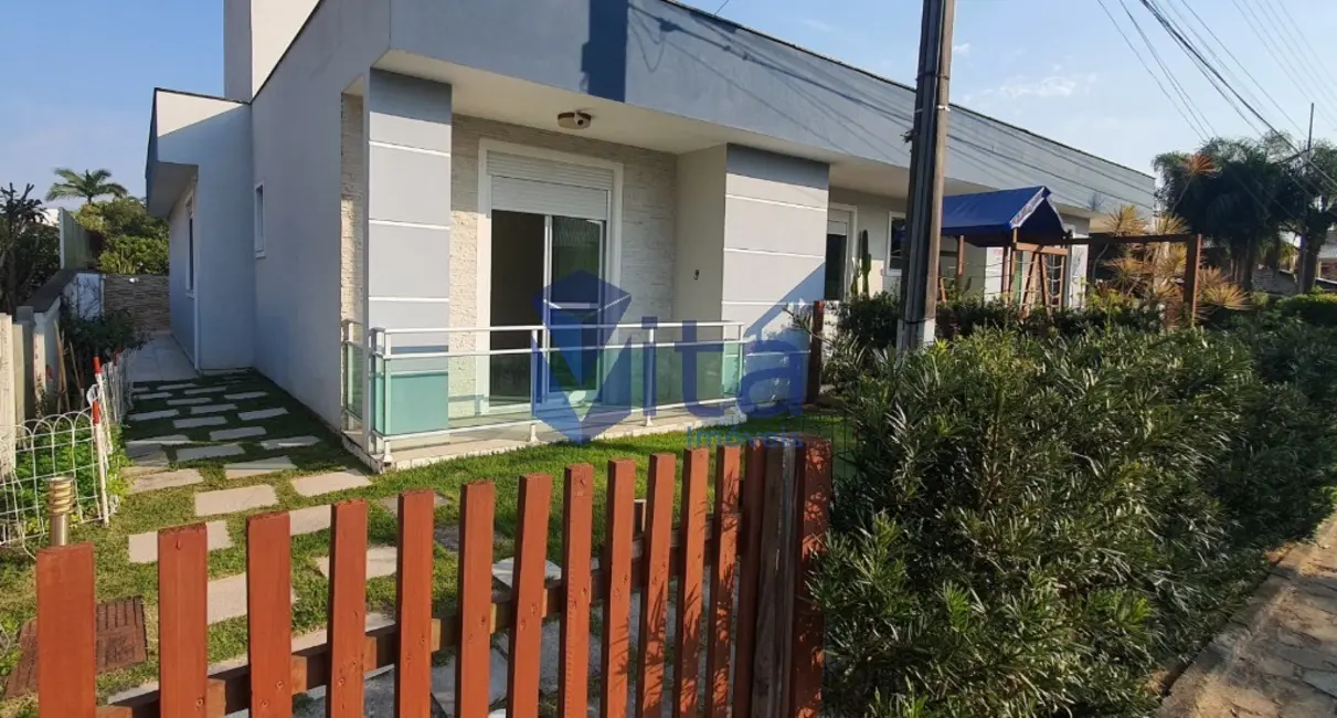 Foto 2 de Casa de Condomínio com 4 quartos para alugar, 224m2 em Cachoeira do Bom Jesus, Florianopolis - SC