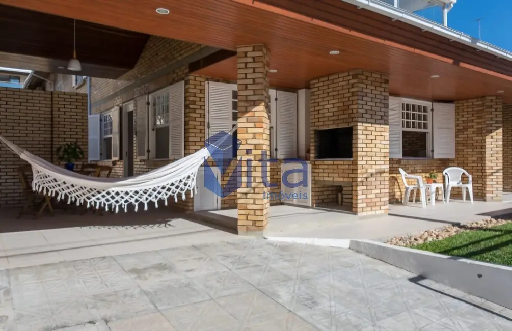 Foto 1 de Casa com 3 quartos à venda, 125m2 em Cachoeira do Bom Jesus, Florianopolis - SC