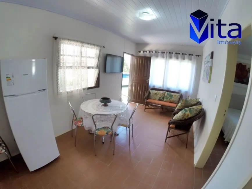 Casa com 2 quartos para alugar, 70m2 em Cachoeira do Bom Jesus, Florianopolis - SC - imagem 3 Foto 3 de Casa com 2 quartos para alugar, 70m2 em Cachoeira do Bom Jesus, Florianopolis - SC