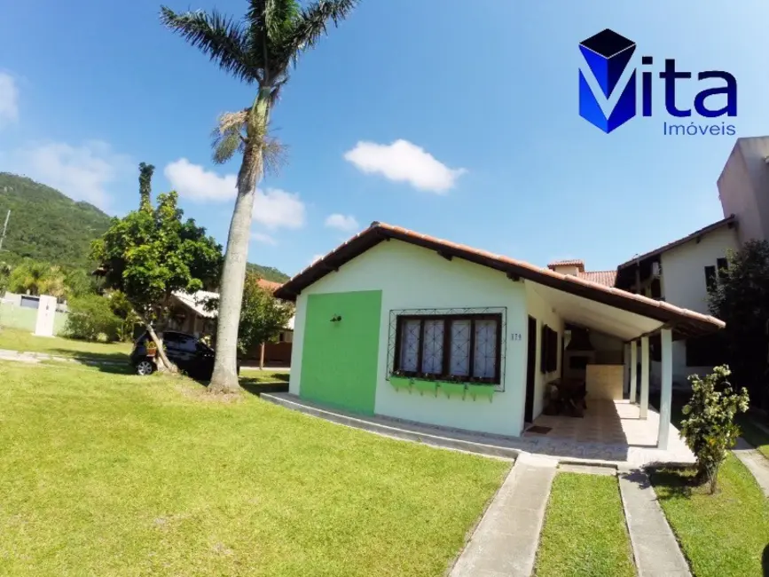 Casa com 2 quartos para alugar, 70m2 em Cachoeira do Bom Jesus, Florianopolis - SC - imagem 1 Foto 1 de Casa com 2 quartos para alugar, 70m2 em Cachoeira do Bom Jesus, Florianopolis - SC