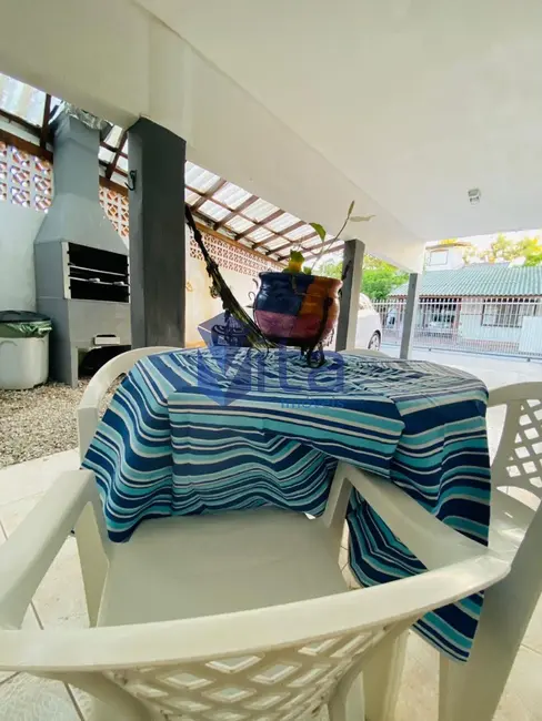 Casa com 2 quartos para alugar, 70m2 em Cachoeira do Bom Jesus, Florianopolis - SC - imagem 9 Foto 9 de Casa com 2 quartos para alugar, 70m2 em Cachoeira do Bom Jesus, Florianopolis - SC