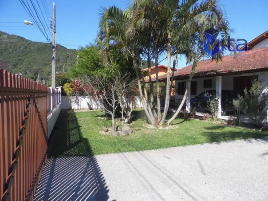 Casa com 3 quartos para alugar, 90m2 em Cachoeira do Bom Jesus, Florianopolis - SC - imagem 5 Foto 5 de Casa com 3 quartos para alugar, 90m2 em Cachoeira do Bom Jesus, Florianopolis - SC