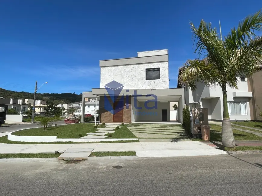 Foto 2 de Casa com 3 quartos à venda, 247m2 em Cachoeira do Bom Jesus, Florianopolis - SC