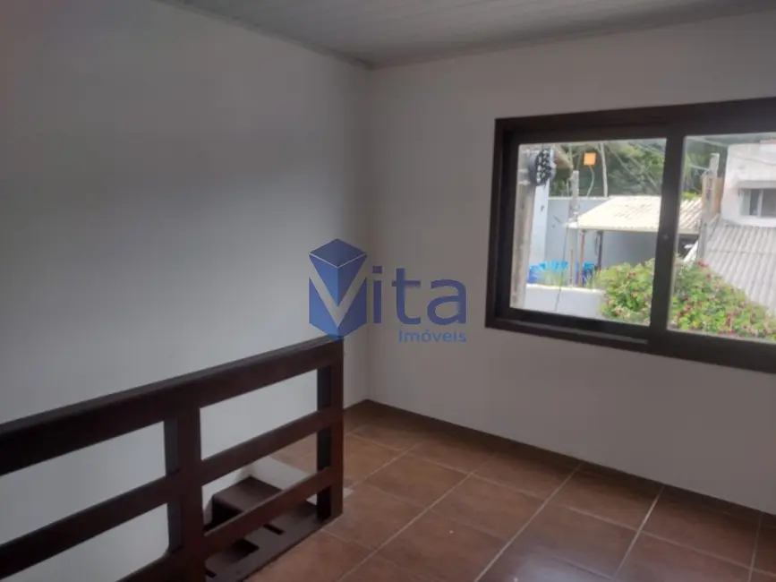 Foto 3 de Casa com 2 quartos para alugar, 102m2 em Cachoeira do Bom Jesus, Florianopolis - SC