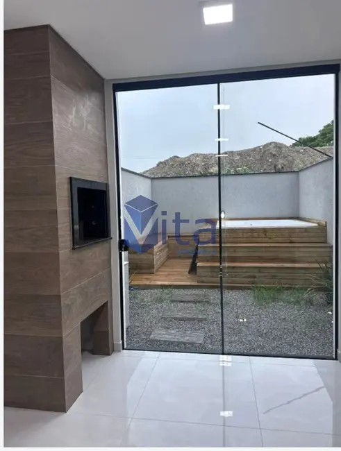 Foto 6 de Casa com 2 quartos para alugar, 90m2 em Cachoeira do Bom Jesus, Florianopolis - SC