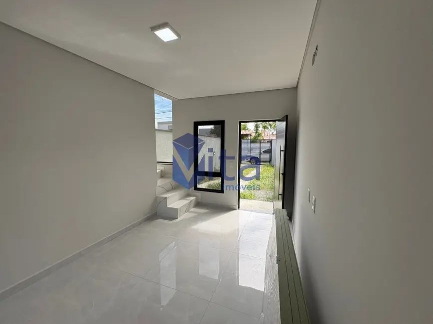 Foto 2 de Casa com 2 quartos para alugar, 90m2 em Cachoeira do Bom Jesus, Florianopolis - SC