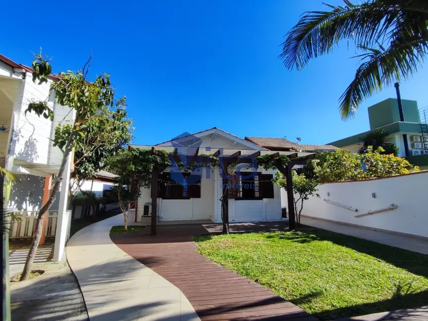 Foto 3 de Casa de Condomínio com 5 quartos à venda, 155m2 em Cachoeira do Bom Jesus, Florianopolis - SC