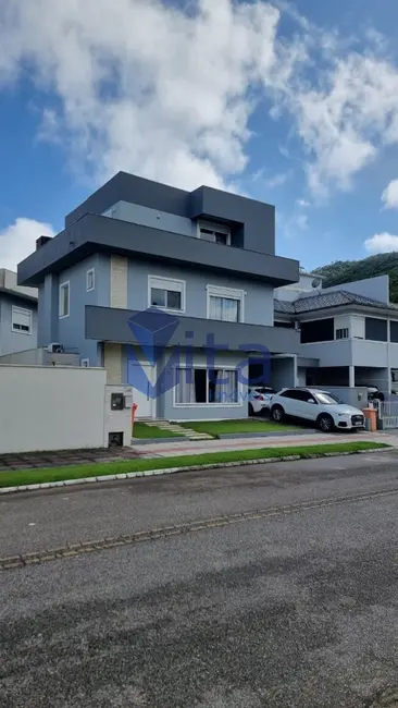 Casa com 3 quartos à venda e para alugar, 245m2 em Cachoeira do Bom Jesus, Florianopolis - SC - imagem 3 Foto 3 de Casa com 3 quartos à venda e para alugar, 245m2 em Cachoeira do Bom Jesus, Florianopolis - SC