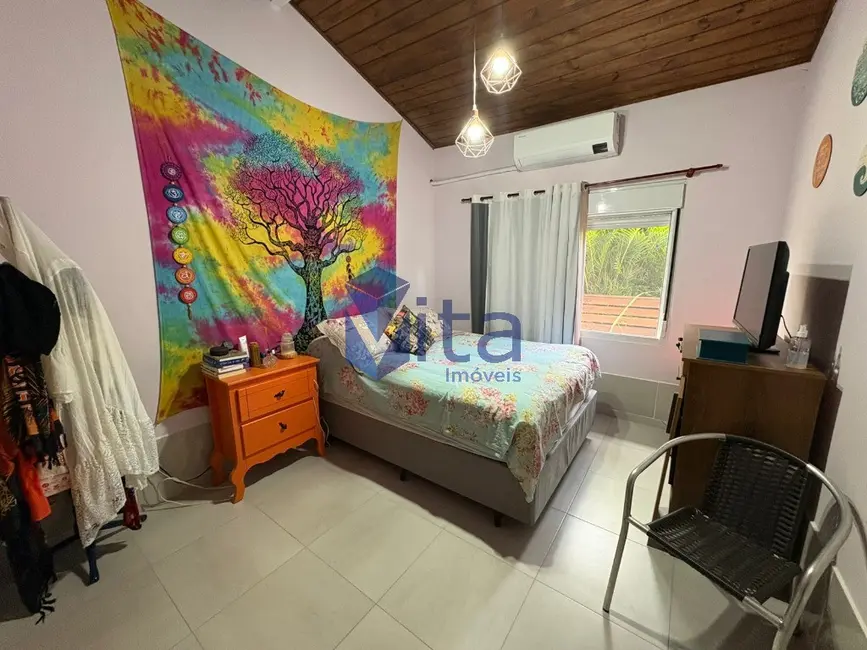 Foto 6 de Casa de Condomínio com 2 quartos à venda, 75m2 em Cachoeira do Bom Jesus, Florianopolis - SC