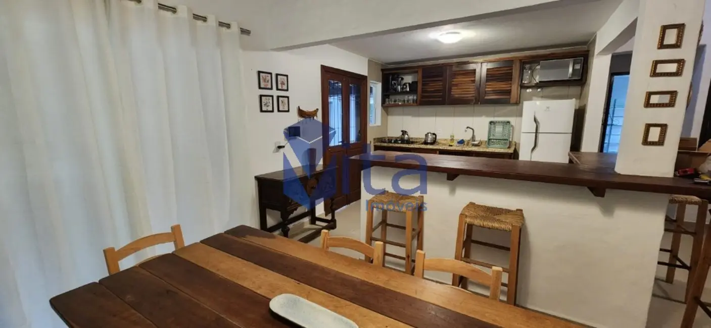 Casa de Condomínio com 3 quartos para alugar, 200m2 em Ponta das Canas, Florianopolis - SC - imagem 4 Foto 4 de Casa de Condomínio com 3 quartos para alugar, 200m2 em Ponta das Canas, Florianopolis - SC
