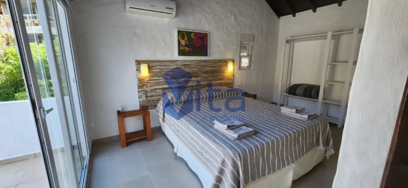 Casa de Condomínio com 3 quartos para alugar, 200m2 em Ponta das Canas, Florianopolis - SC - imagem 8 Foto 8 de Casa de Condomínio com 3 quartos para alugar, 200m2 em Ponta das Canas, Florianopolis - SC