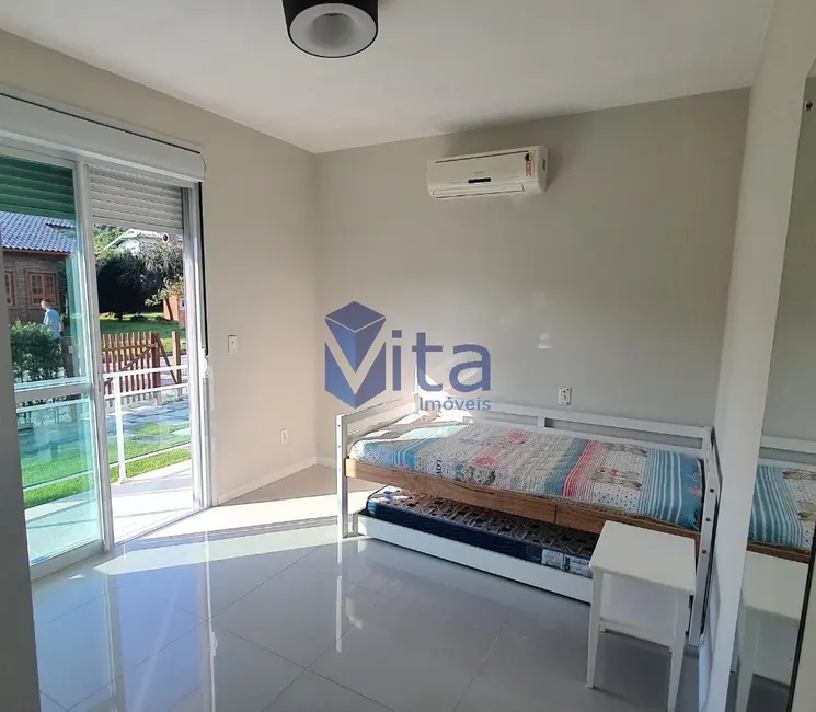 Foto 9 de Casa de Condomínio com 4 quartos para alugar, 224m2 em Cachoeira do Bom Jesus, Florianopolis - SC