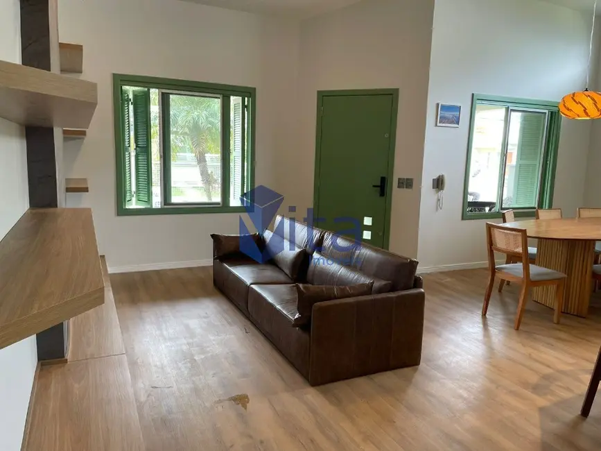 Foto 10 de Casa com 3 quartos para alugar, 495m2 em Cachoeira do Bom Jesus, Florianopolis - SC