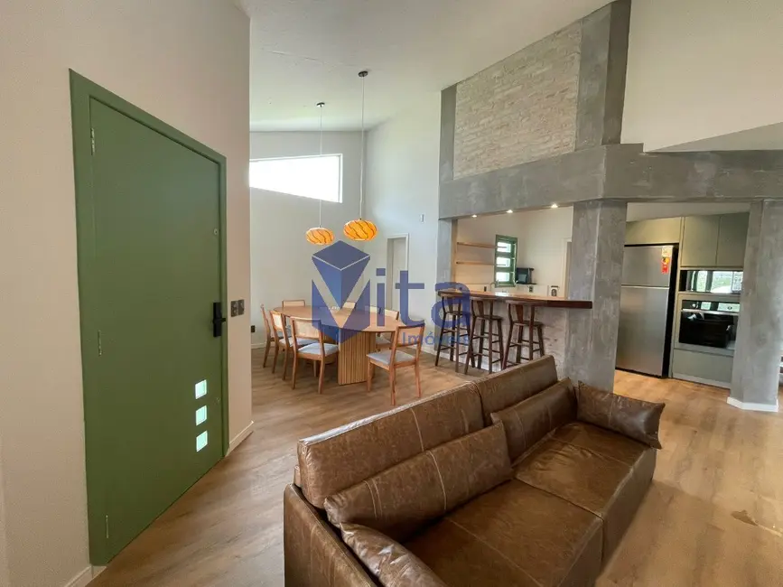 Foto 11 de Casa com 3 quartos para alugar, 495m2 em Cachoeira do Bom Jesus, Florianopolis - SC