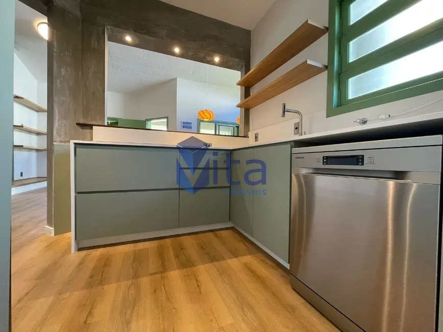 Foto 19 de Casa com 3 quartos para alugar, 495m2 em Cachoeira do Bom Jesus, Florianopolis - SC