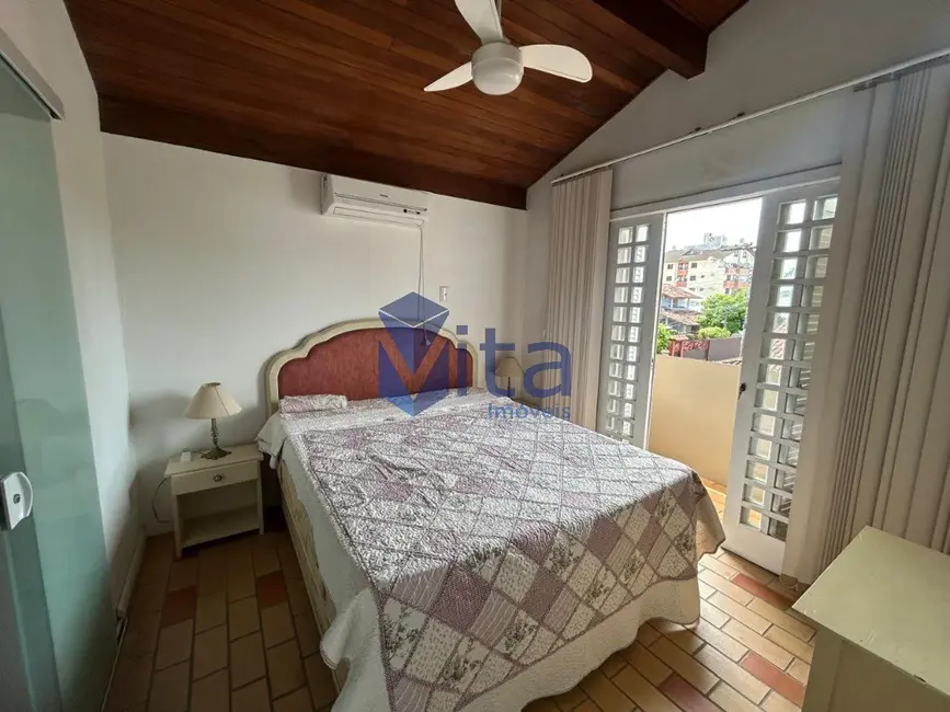 Foto 15 de Casa com 3 quartos para alugar, 209m2 em Cachoeira do Bom Jesus, Florianopolis - SC