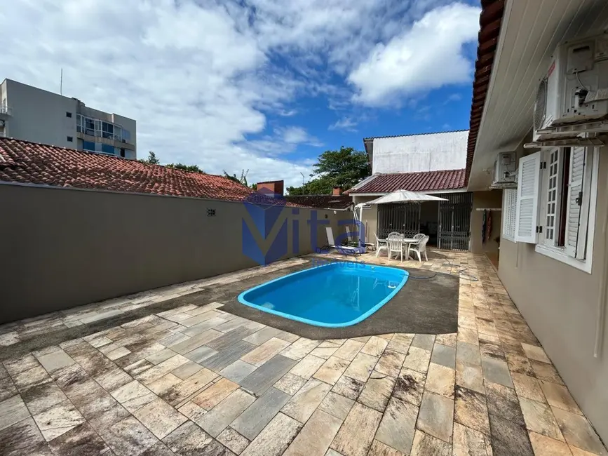 Foto 3 de Casa com 3 quartos para alugar, 209m2 em Cachoeira do Bom Jesus, Florianopolis - SC