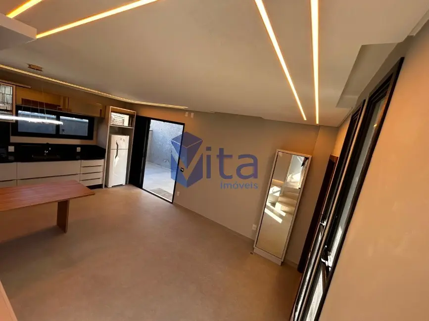 Casa com 2 quartos para alugar, 90m2 em Ponta das Canas, Florianopolis - SC - imagem 8 Foto 8 de Casa com 2 quartos para alugar, 90m2 em Ponta das Canas, Florianopolis - SC
