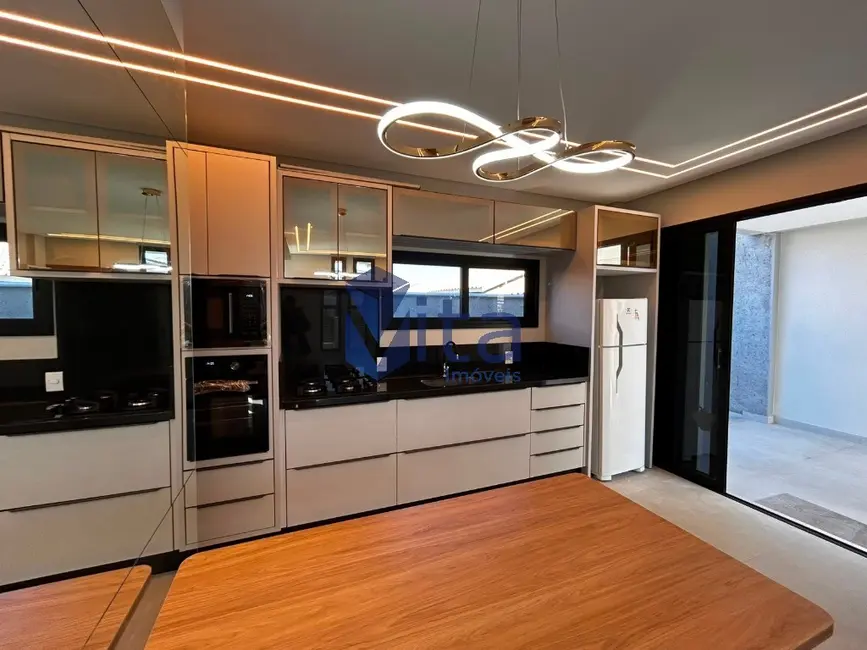 Casa com 2 quartos para alugar, 90m2 em Ponta das Canas, Florianopolis - SC - imagem 4 Foto 4 de Casa com 2 quartos para alugar, 90m2 em Ponta das Canas, Florianopolis - SC