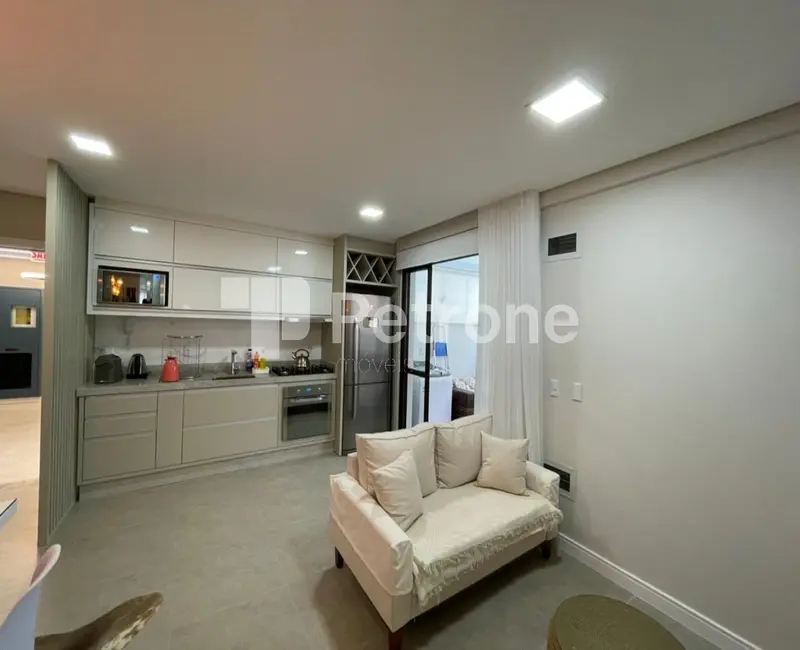 Foto 4 de Apartamento com 3 quartos à venda, 129m2 em Governador Celso Ramos - SC