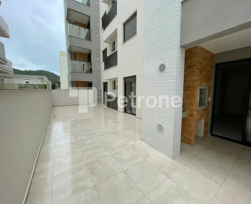 Foto 5 de Apartamento com 2 quartos à venda, 63m2 em Governador Celso Ramos - SC