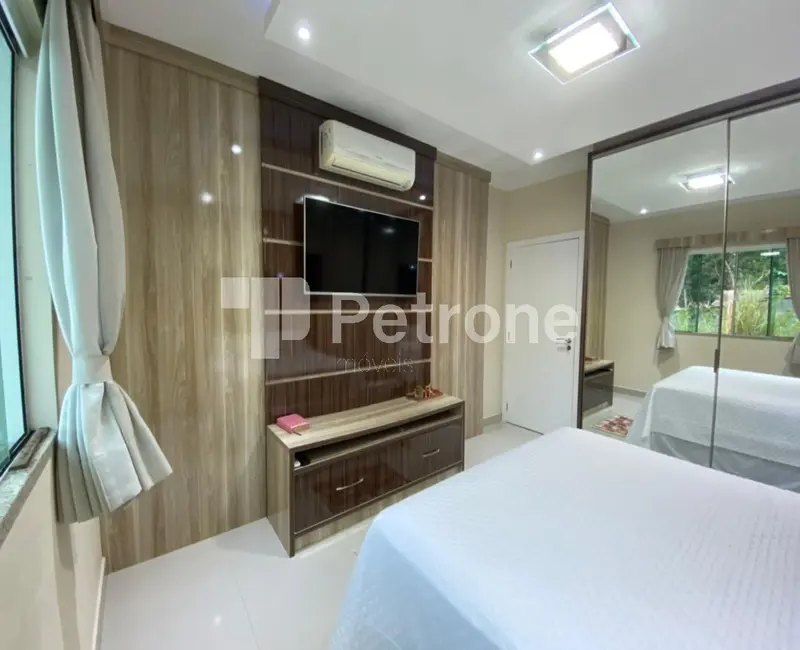 Foto 5 de Casa com 3 quartos à venda, 120m2 em Governador Celso Ramos - SC