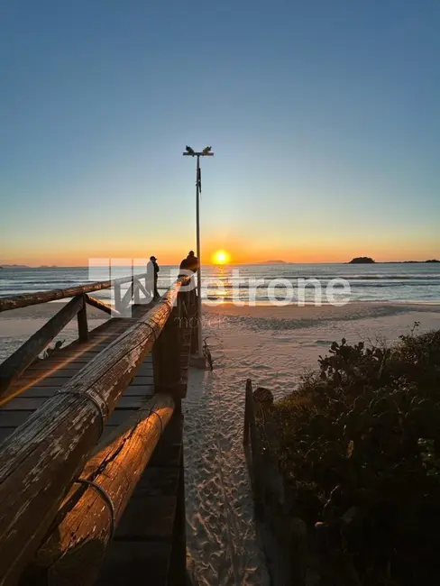 Foto 8 de Casa de Condomínio com 3 quartos à venda, 168m2 em Governador Celso Ramos - SC