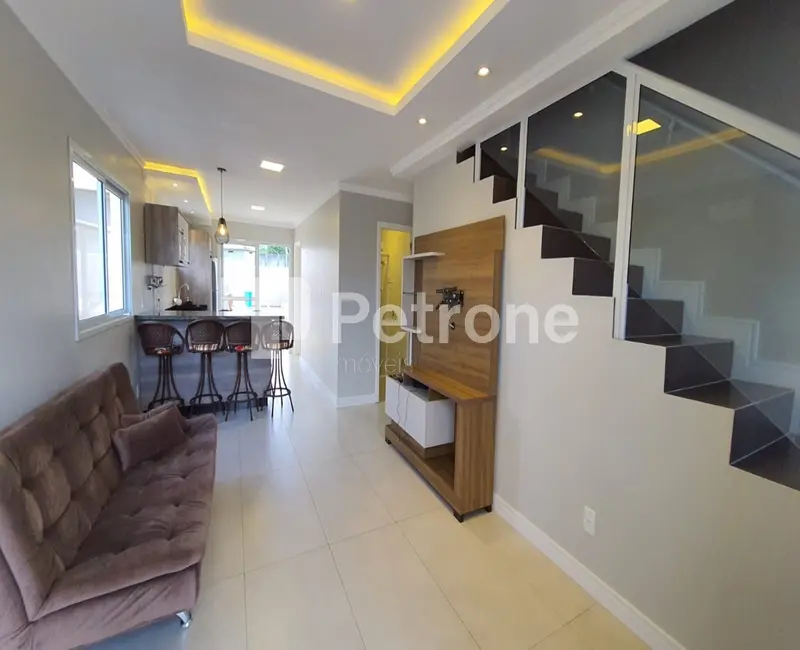 Foto 8 de Casa com 3 quartos à venda, 102m2 em Governador Celso Ramos - SC