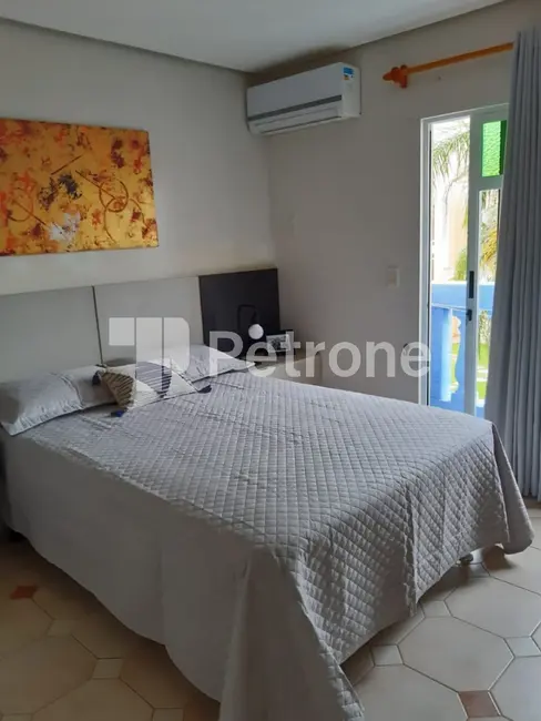 Foto 8 de Casa de Condomínio com 3 quartos à venda, 150m2 em Governador Celso Ramos - SC