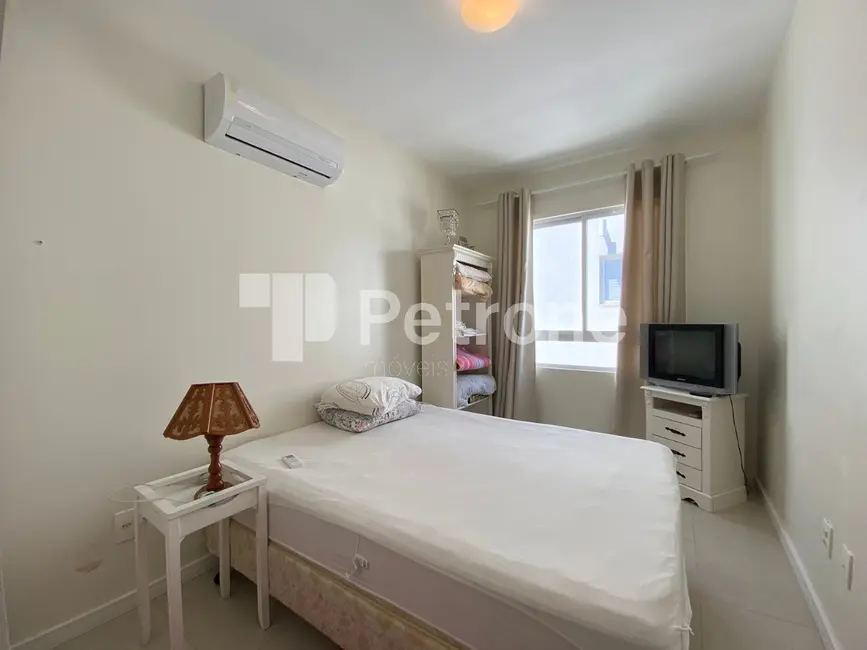 Foto 6 de Apartamento com 2 quartos à venda, 59m2 em Governador Celso Ramos - SC