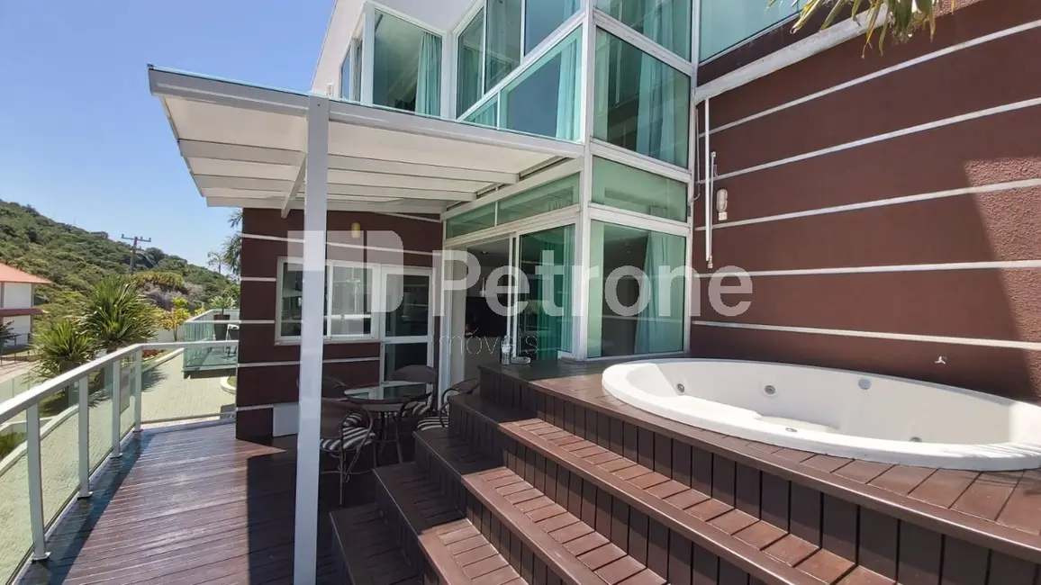 Foto 1 de Casa de Condomínio com 4 quartos à venda, 215m2 em Governador Celso Ramos - SC