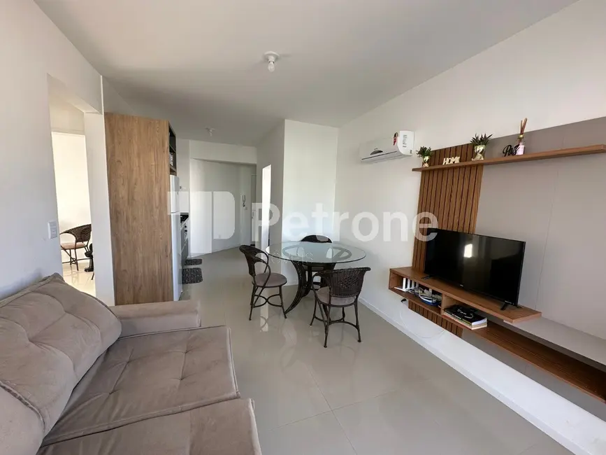 Foto 4 de Apartamento com 2 quartos à venda, 61m2 em Governador Celso Ramos - SC