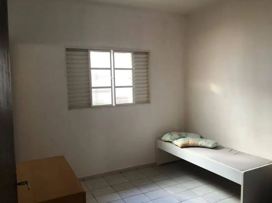 Casa com 3 quartos à venda, 175m2 em Sao Jose Dos Campos - SP - imagem 8 Foto 8 de Casa com 3 quartos à venda, 175m2 em Sao Jose Dos Campos - SP